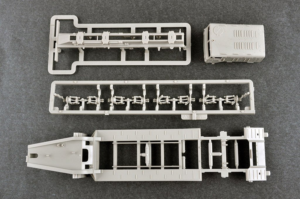 Trumpeter 07194 MAZ-537G intermediate type with MAZ/ChMZAP 5247G semi-trailer 1/72 – immagine 5