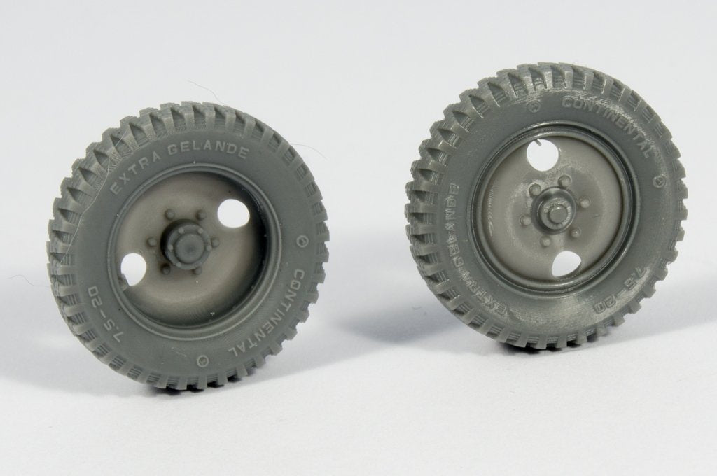 Panzer Art RE35-361 Mercedes 1500 early 2 holes road wheels (gelande pattern) 1/35 – immagine 2