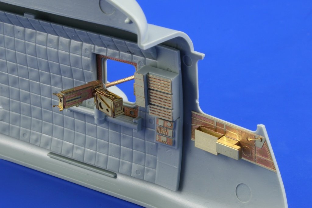 Eduard 49364 CH-53E interior 1/48 Academy – image 5