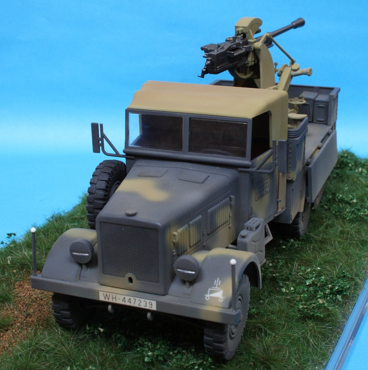 IBG 35005 Einheitsdiesel with Breda 37mm AA Gun 1/35 – Bild 6