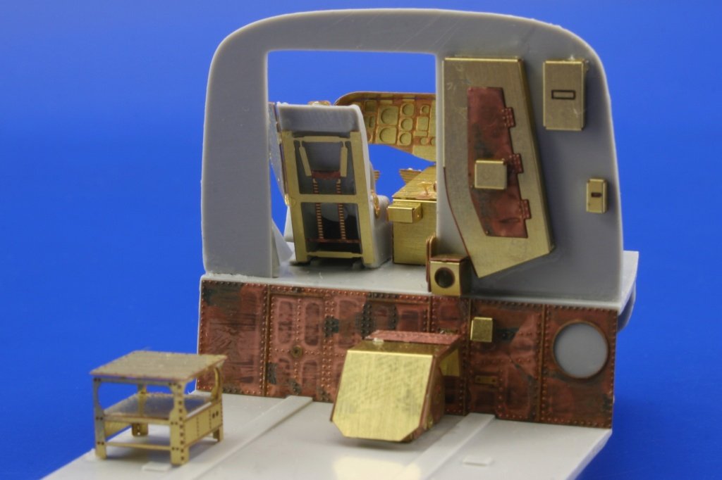 Intérieur du MH-53 Eduard 73276, échelle 1/72, ITALERI – image 14