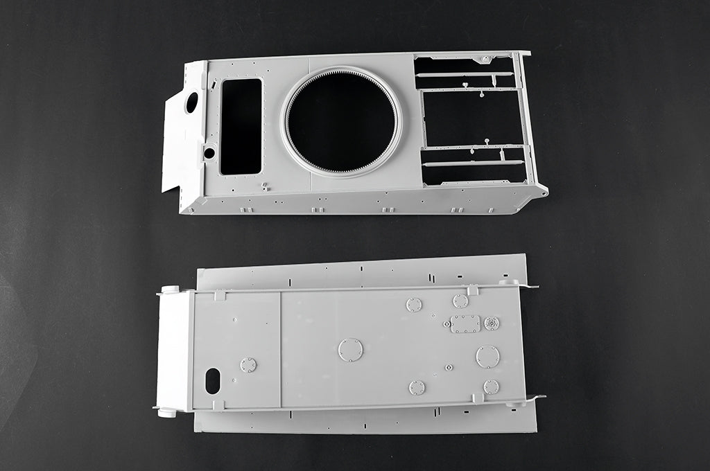 Trumpeter 00948 German Tiger II Heavy Tank - Porsche Turret Early Production 1/16 – immagine 30