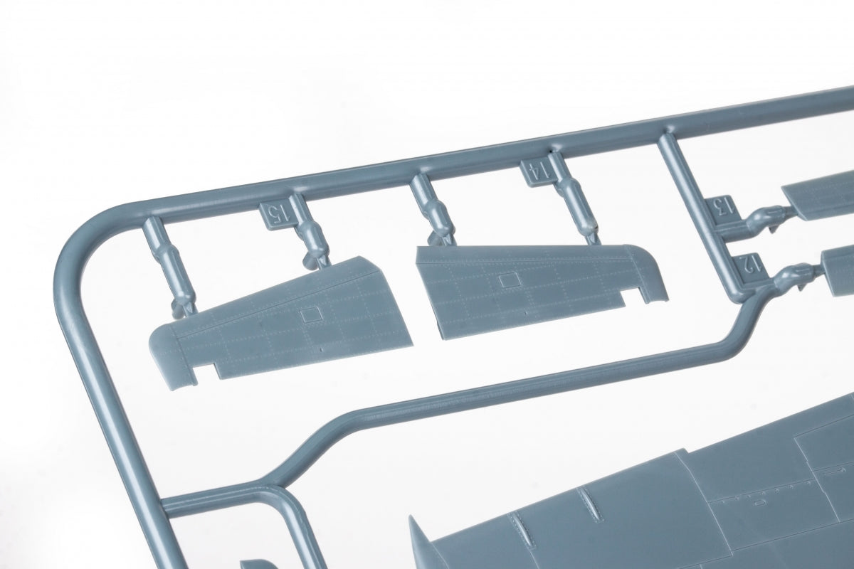 Eduard 82107 P-51B Mustang Birdcage canopy 1/48 – imagen 28