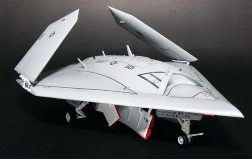 Freedom 18001 U.S Navy UCAS X-47B 1/48 – immagine 5