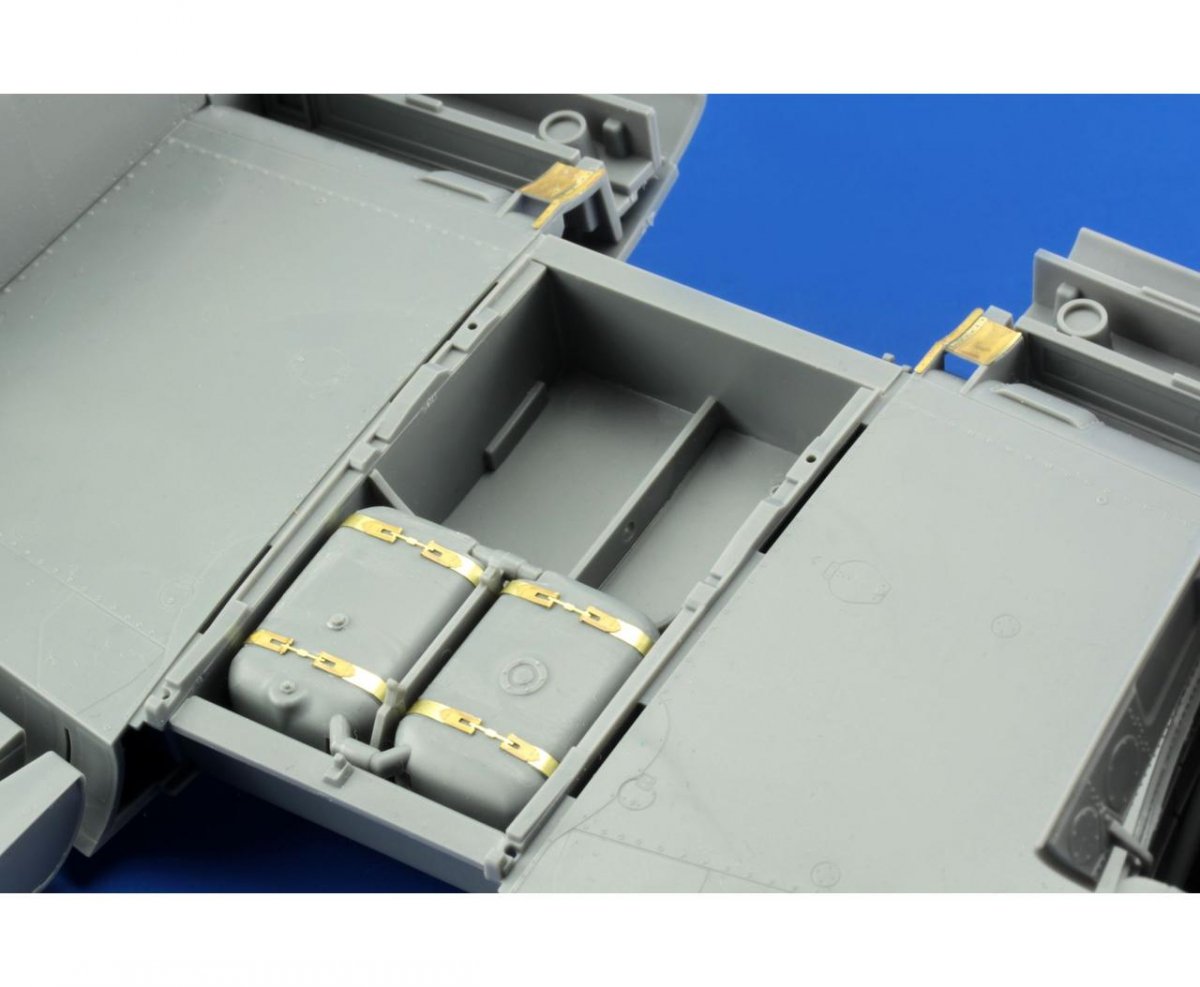 Eduard 32379 Mosquito FB Mk. VI exterior TAMIYA – immagine 3