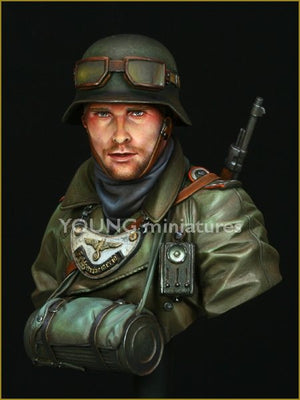 Young Miniatures YM1819 Feldgendarmerie allemande Seconde Guerre mondiale 1/10 – image 3
