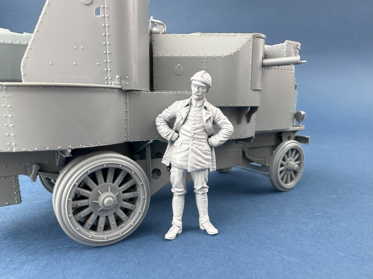 Copper State Models F35-053 German Armoured Car Officer in a Leather Jacket 1/35 – immagine 2