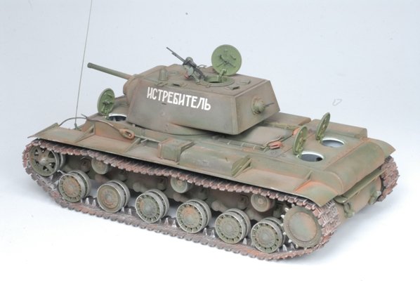 Zvezda 3539 KV-1 Soviet Heavy Tank 1/35 – immagine 3