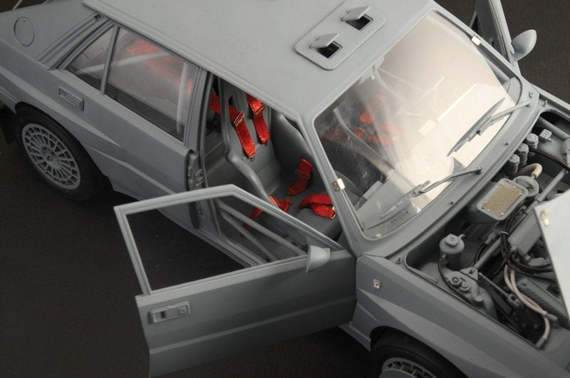 Italeri 4709 Lancia Delta HF integrale 16v 1/12 – immagine 11