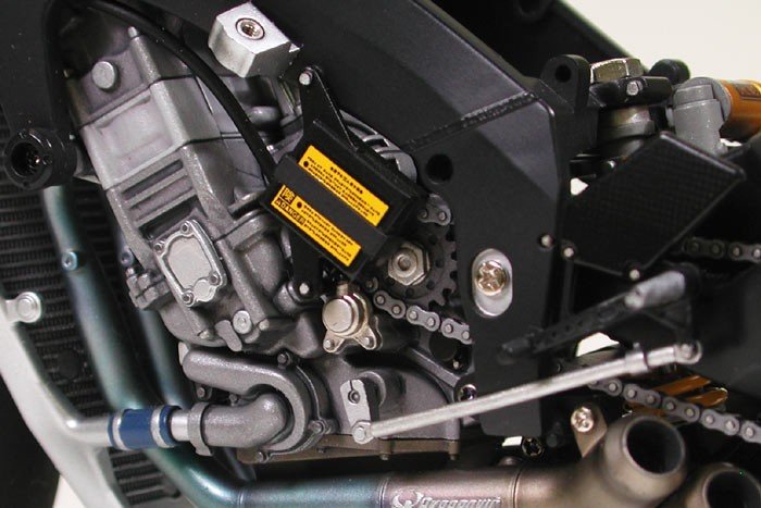 Tamiya 14109 Kawasaki Ninja ZX-RR 1/12 – immagine 4