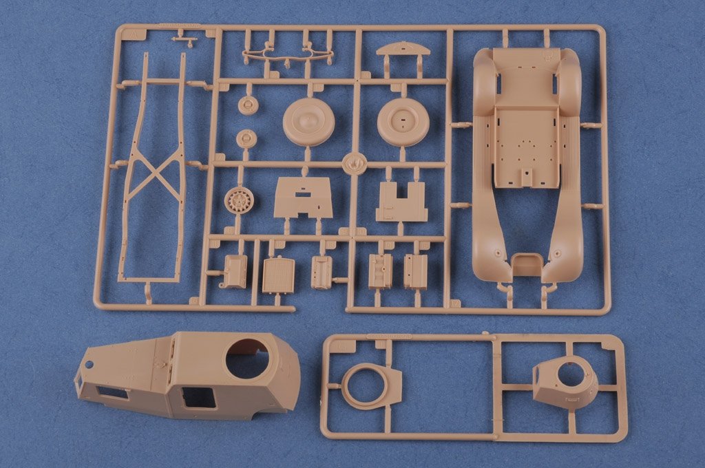 Hobby Boss 83884 Soviet BA-20M Armored Car 1/35 – immagine 3