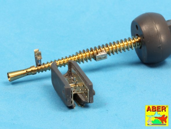 Aber 16L-06 Zestaw dwóch luf ZB 37 do czołgu Pz 38(t) / Set of two barrels ZB 37 for Panzer 38(t) 1/16 – immagine 6