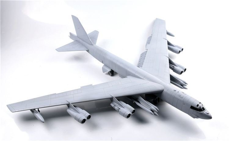Modelcollect UA72200 B-52H U.S. Stratofortress strategic Bomber 1/72 – immagine 6