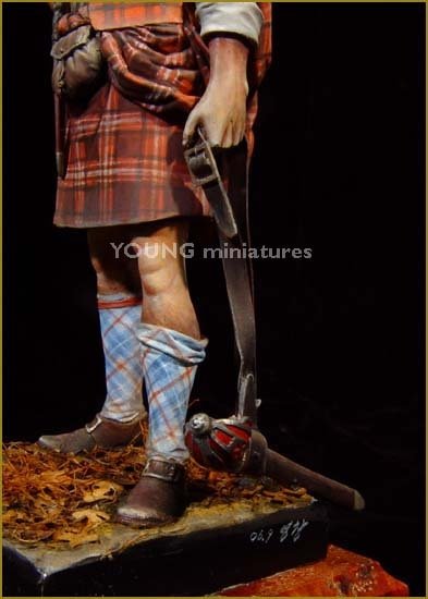Young Miniatures YH9004 Highland Clansman 1746 90mm – immagine 4