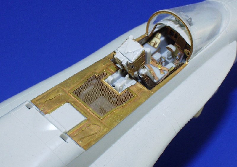 Eduard 49223 F-18C 1/48 Hasegawa – imagen 8