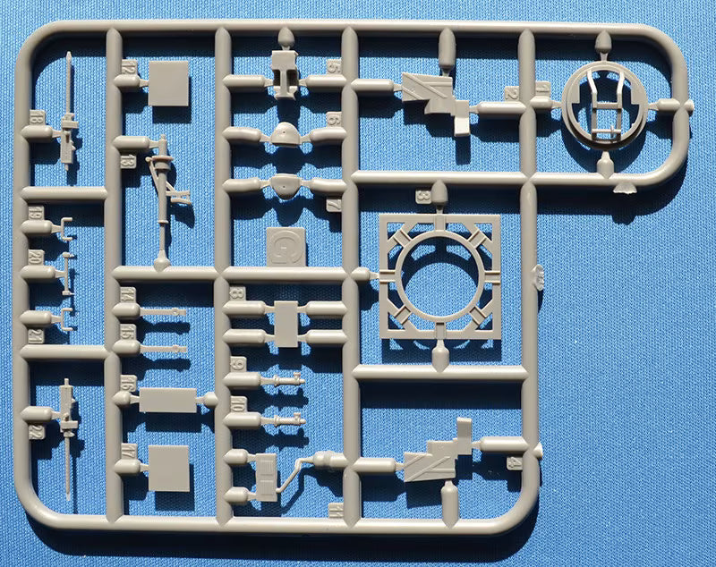 ACE 72605 US E-5 Turret Trainer 1/72 – image 2
