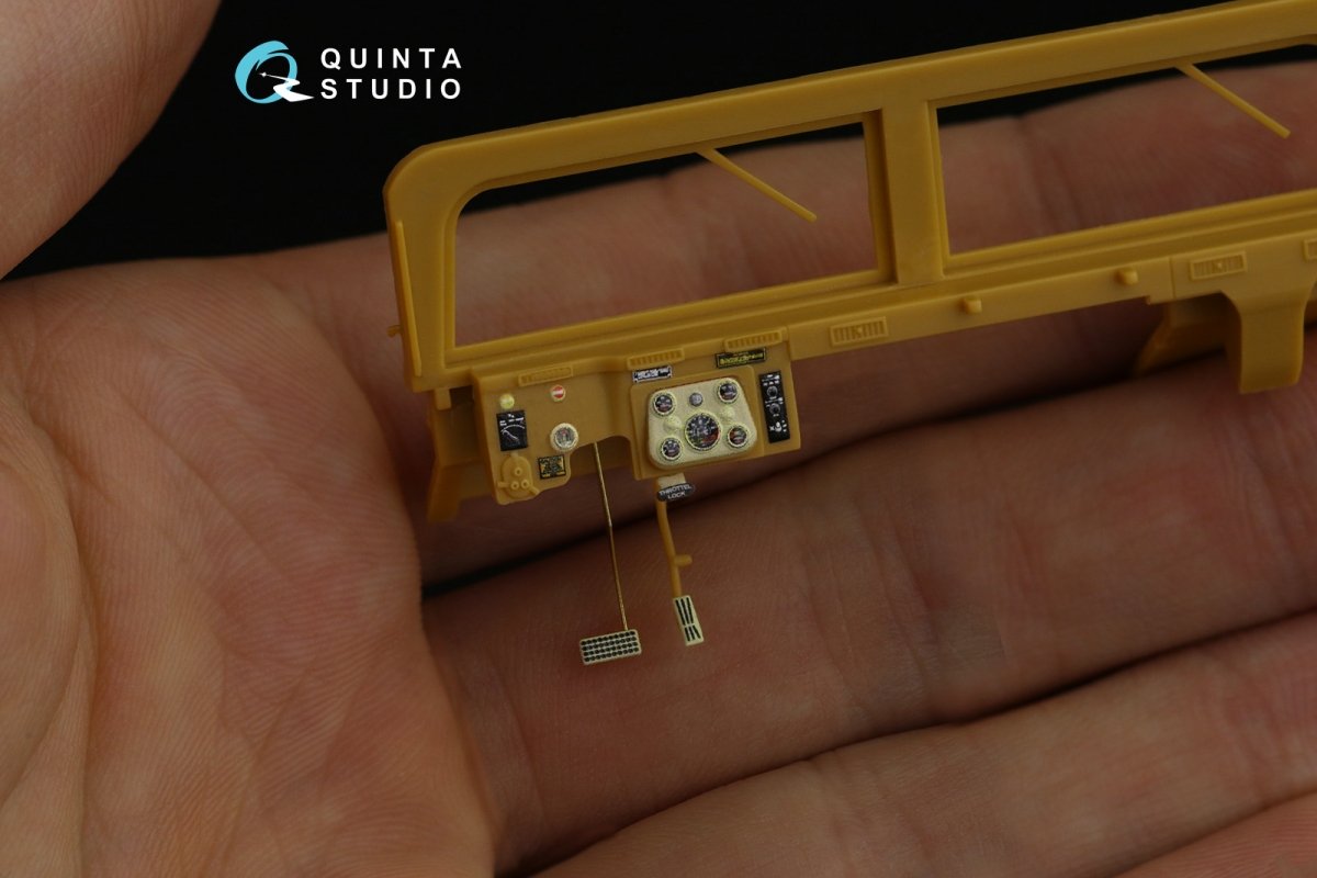 Quinta Studio QD35043 HUMVEE Family 3D-Printed &amp;amp; coloured Interior on decal paper ( Bronco ) 1/35 – Bild 6