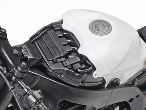 Tamiya 14138 Honda CBR1000RR-R FIREBLADE SP 1/12 – image 12