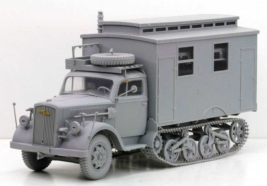 Dragon 6766 Sd.Kfz.3 Ambulance Maultier (1/35) – image 8