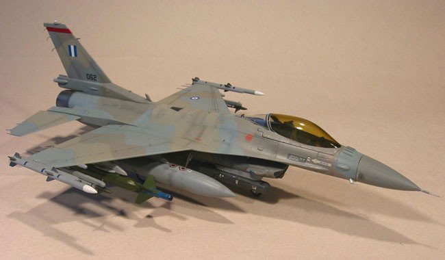 Hasegawa D18 F-16CJ Block 50 1/72 – immagine 3