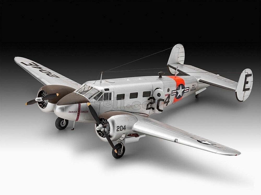 Revell 03811 Beechcraft Model 18 1/48 – zdjęcie 8