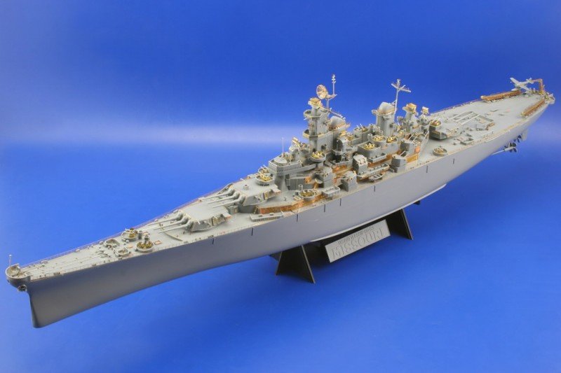 Eduard 53021 USS BB-63 Missouri 1/350 Tamiya – image 18