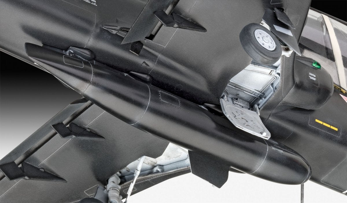 Revell 03852 BAe Hawk T2 1/32  – image 4