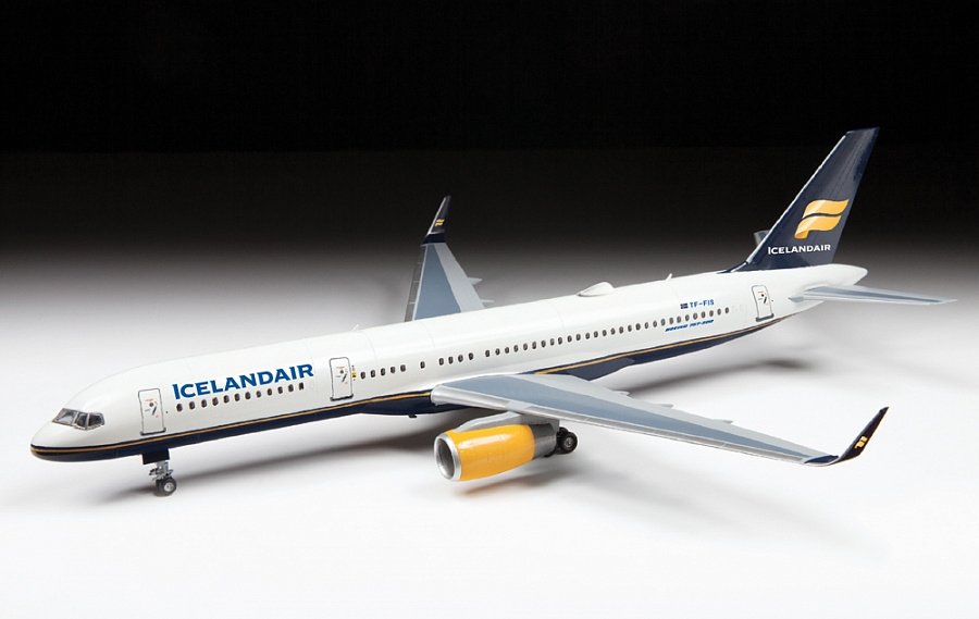 Zvezda 7032 Avion de ligne civil Boeing 757-200 1/144 – image 2