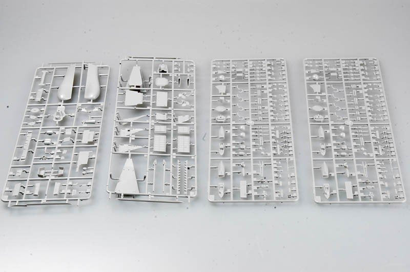 Trumpeter 04521 Russian cruiser Admiral Lazarev Ex-Frunze 1/350 – immagine 6