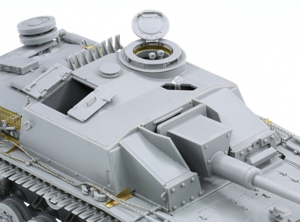 Cyber Hobby 6598 StuG.III Ausf.G Initial 1/35 – imagen 7