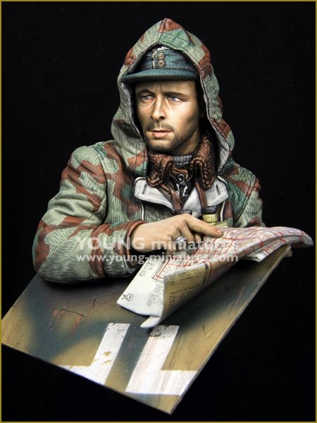 Young Miniatures YM1886 Kampfgruppe Officer Russia 1943 'Ostwind' 1/10