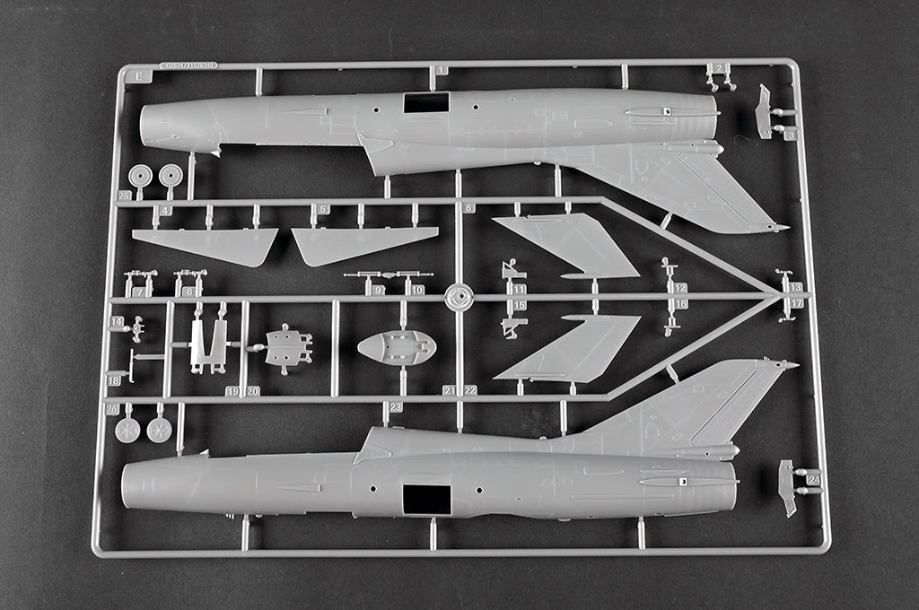 Trumpeter 02825 JJ-7A Trainer 1/48 – Bild 19