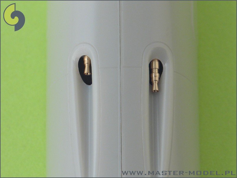 Master AM-48-010 Bf 109 F, G1 - G4 armament set (MG 17 tips) &amp;amp; Pitot Tube 1/48 – Bild 3