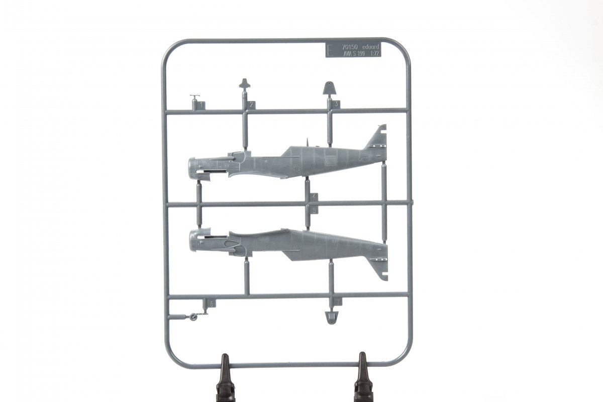 Eduard 70151 Avia S-199 bubble canopy 1/72 – Bild 10