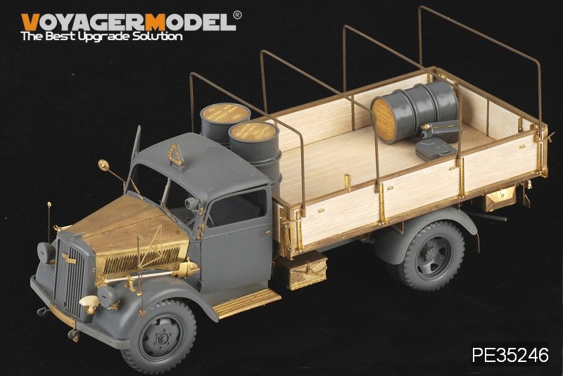 Voyager Model PE35246 WWII German Opel Blitz 3t. 4x2 Cargo Truck /Shallow Cargo Bay (For TAMIYA 35291) 1/35 – immagine 2