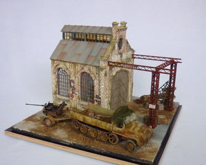 RT-Diorama 35292 Diorama-Base: &amp;quot;Railroad Shed&amp;quot; 1/35 – immagine 13