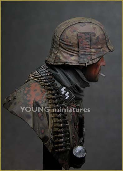 Young Miniatures YM1804 German Waffen SS Ardennes 1944 1/10 – Bild 7