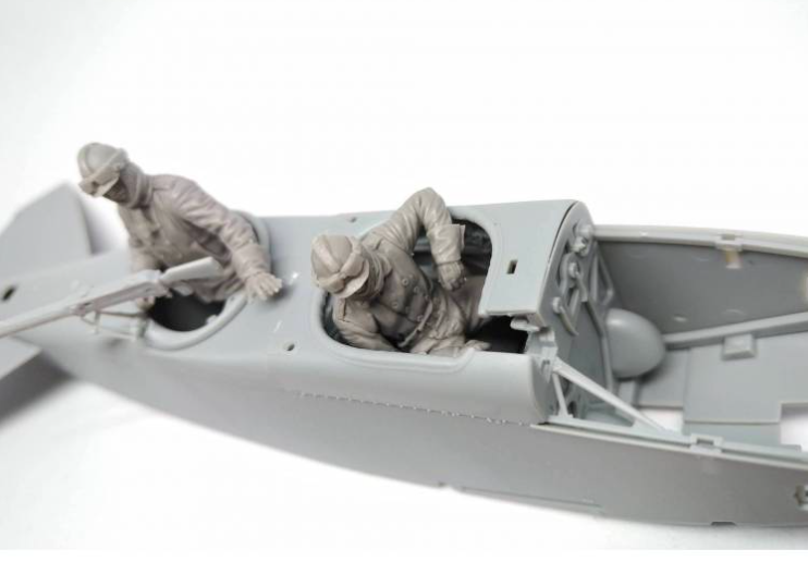 Copper State Models F32-021 DFW CV Équipage allemand 1/32 – image 3