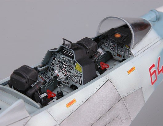 Trumpeter 02270 Su-27UB Flanker-C 1/32 – imagen 7