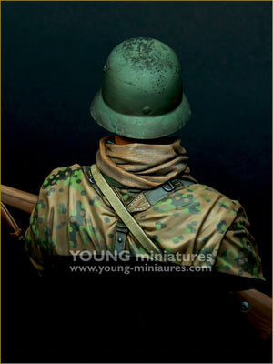 Young Miniatures YM18101 Young German Infantryman WWII 1/10