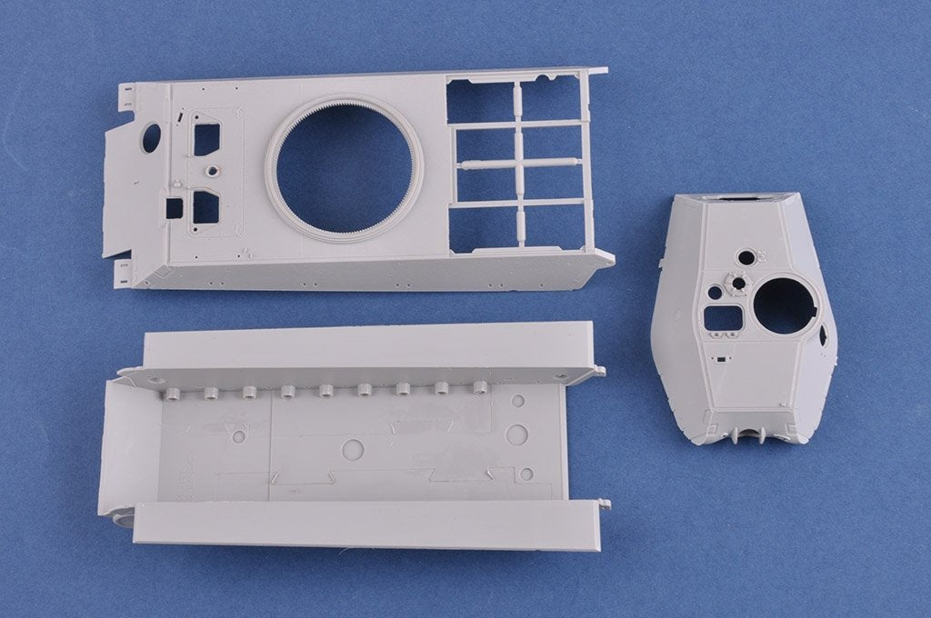 Hobby Boss 84558 Pz.Kpfw.VI Sd.Kfz.182 Tiger II Porsche Early production vehicle Fgst.Nr.280009 1/35 – zdjęcie 5