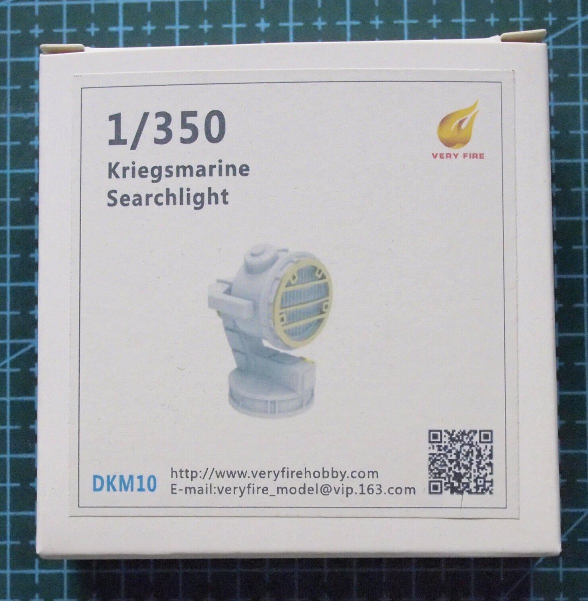 Very Fire DKM10 Kriegsmarine Searchlight (6 sets) 1/350