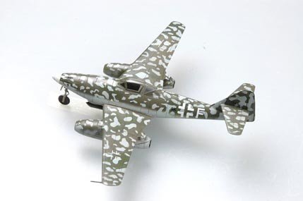 Hobby Boss 80248 Me262 A-2a Bombardier (1/72) – image 5