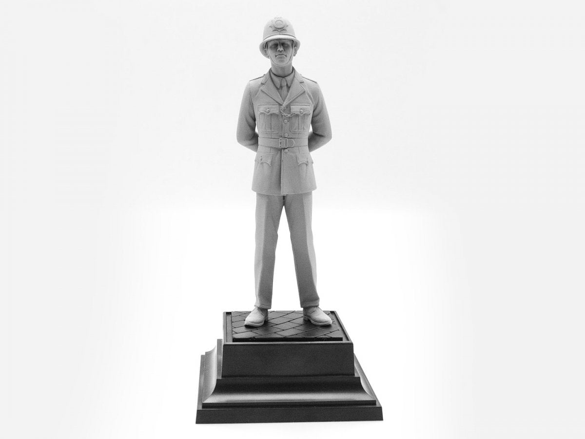 ICM 16011 British Policeman 1/16 – Bild 5