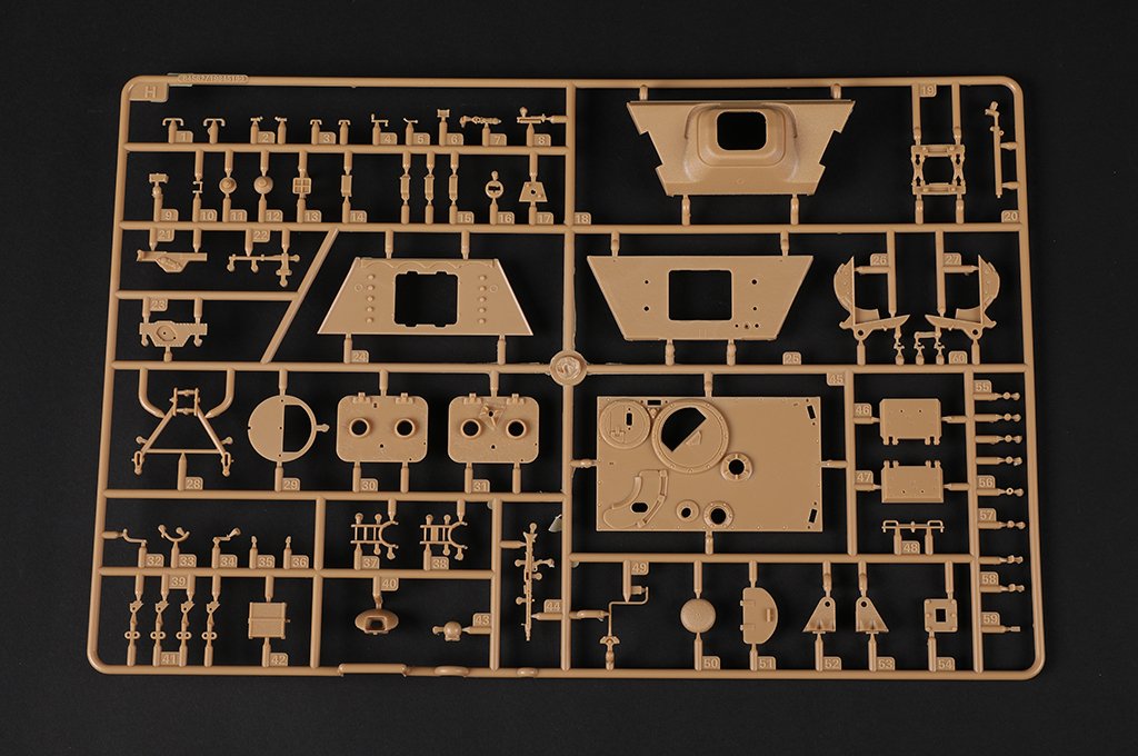Hobby Boss 84562 German &amp;quot;Tiger&amp;quot; tank destroyer (Henschel type) 1/35 – immagine 6