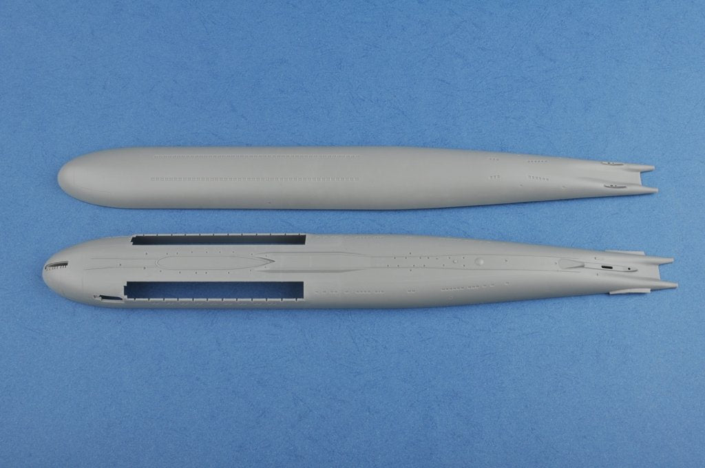 Hobby Boss 83521 Russian Navy SSGN Oscar II Class Kursk Cruise Missile Submarine 1/350 – immagine 4