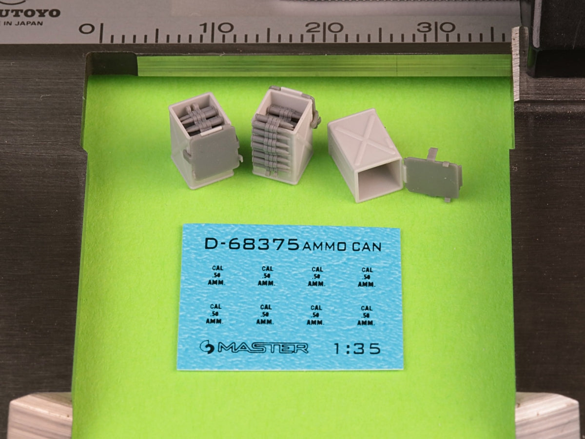 Boîtes de munitions Master GM-35-071 D68375 (50 cartouches) pour fusil Browning M2 .50 - utilisées au début de la Seconde Guerre mondiale (6 pièces) - OUVERTES 1/35 – image 2
