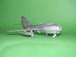 Trumpeter 02806 MiG-15 bis Fagot-B 1/48 – zdjęcie 5