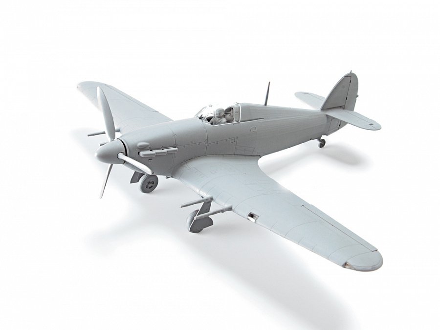 Zvezda 7322 British Fighter Hawker Hurricane IIC 1/72 – immagine 6