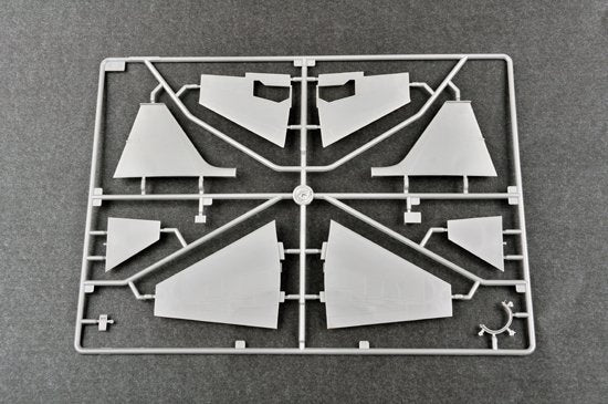Trumpeter 05809 US T-38A Talon - Thunderbird 1/48 – image 2